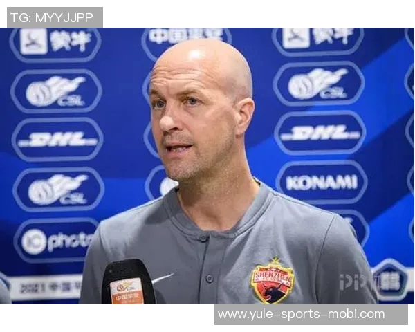 小克鲁伊夫谈离开巴萨原因及在中国执教三年的快乐经历