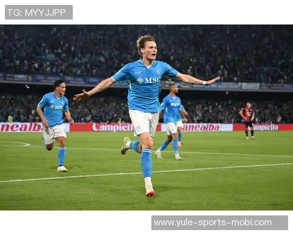 麦克托米奈谈加盟那不勒斯的成长经历与孔蒂的真实一面